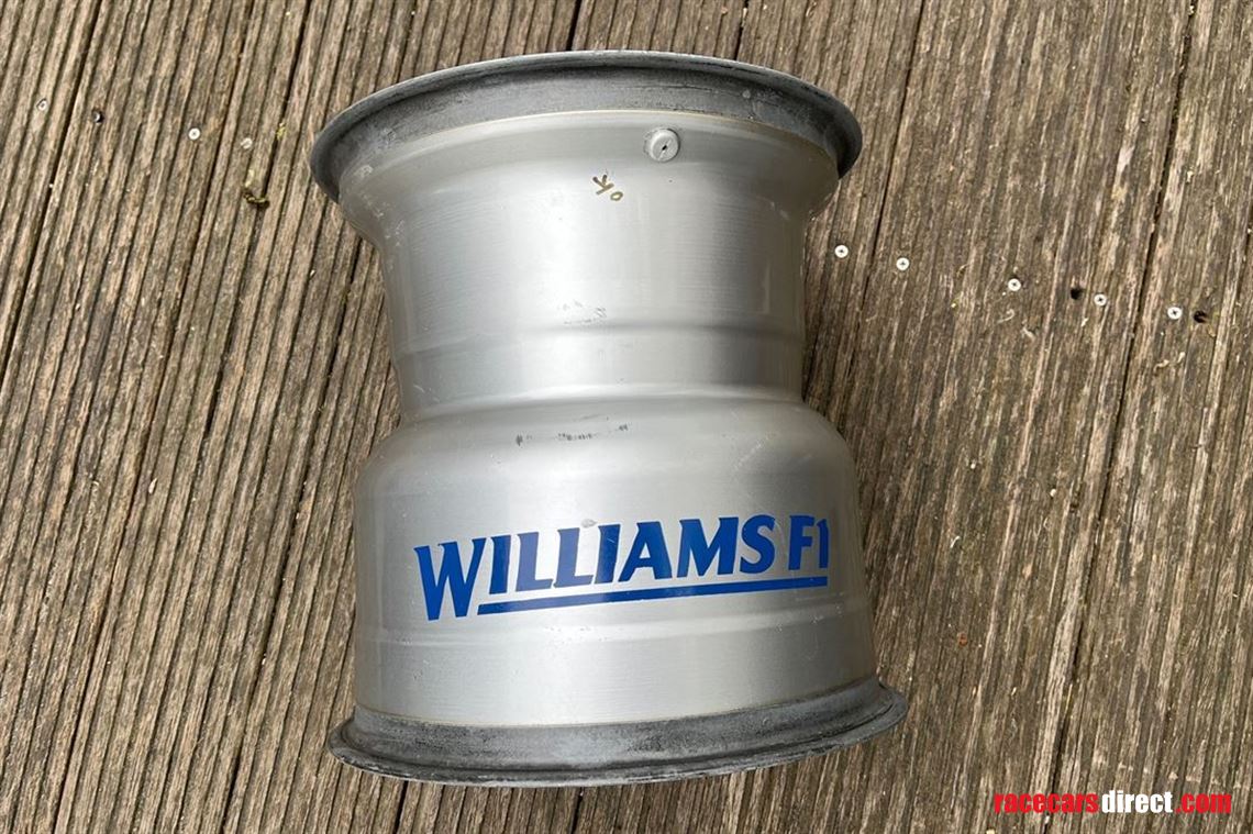 f1-williams-fw24---engine-bmw-airbox