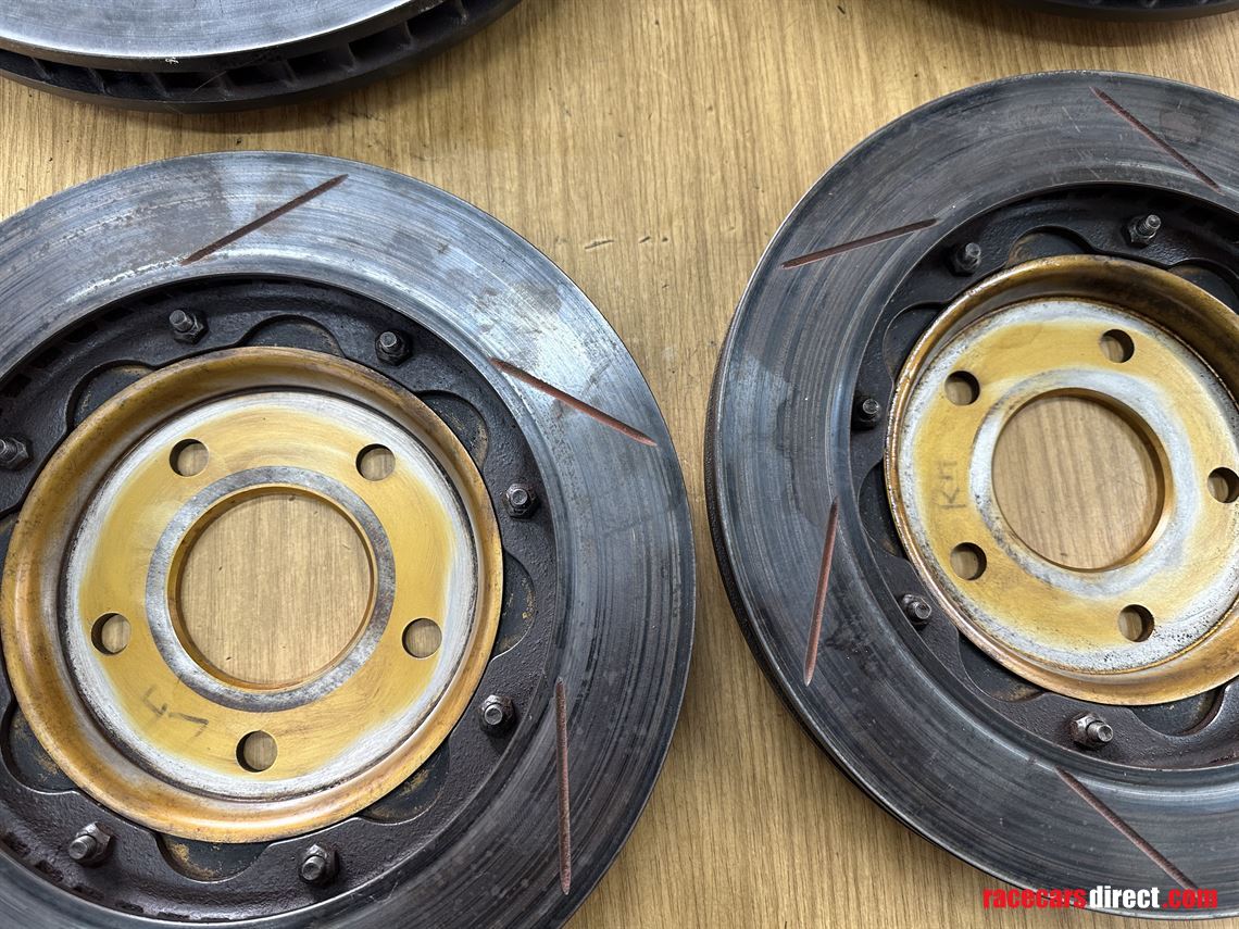 ginetta-g50-brake-brake-discs-bells-and-fixin