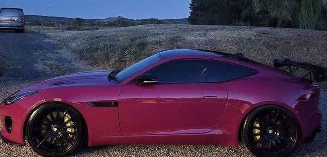 jaguar-f-type-v8-supercharged-one-off-porsche
