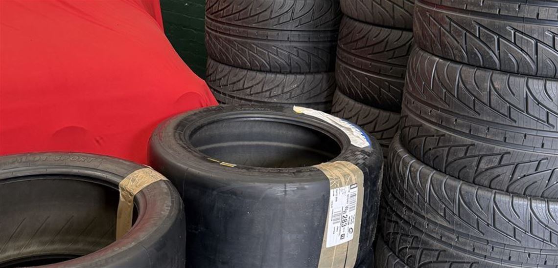 16x-michelin-pilot-sport-gt-racing-slick-wet