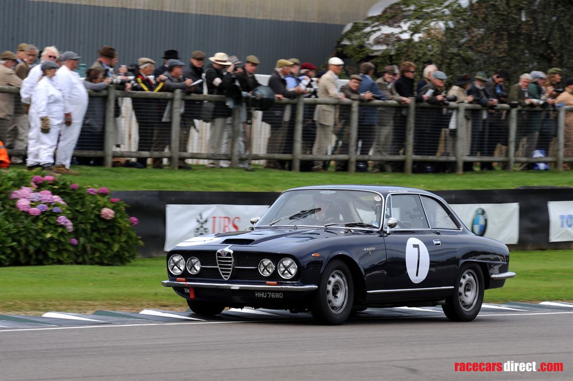 1965-alfa-romeo-2600-sprint-coupe-to-fia-comp