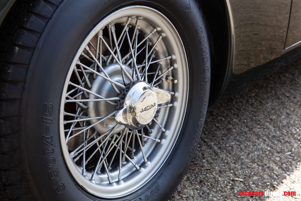 1965-jaguar-mark-2-38-litre-competition-saloo