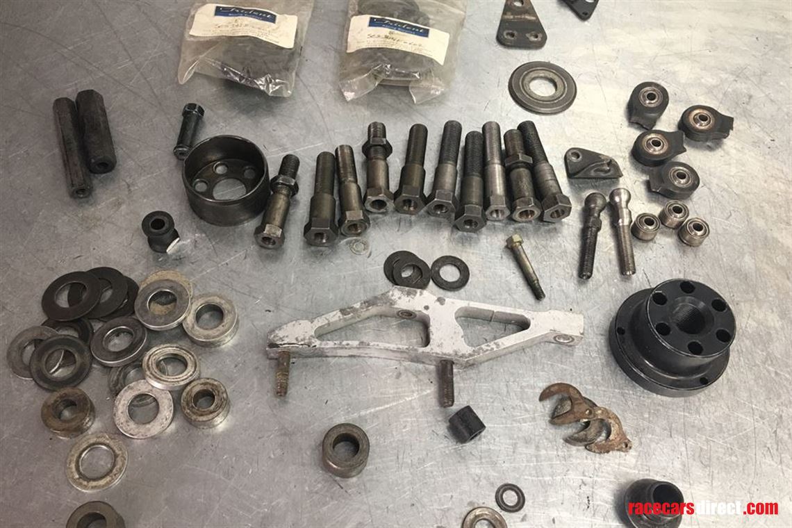 job-lot-of-small-dallara-parts