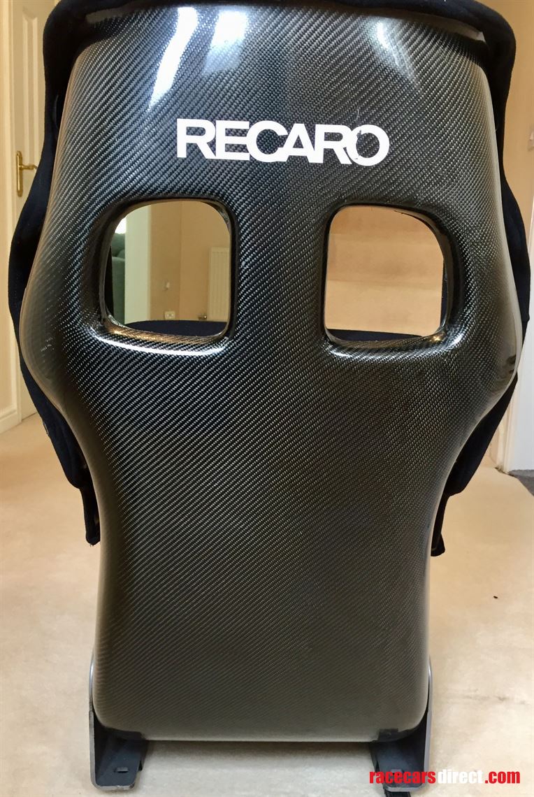 recaro-p1300-gt-carbon-fibre-bucket-seat