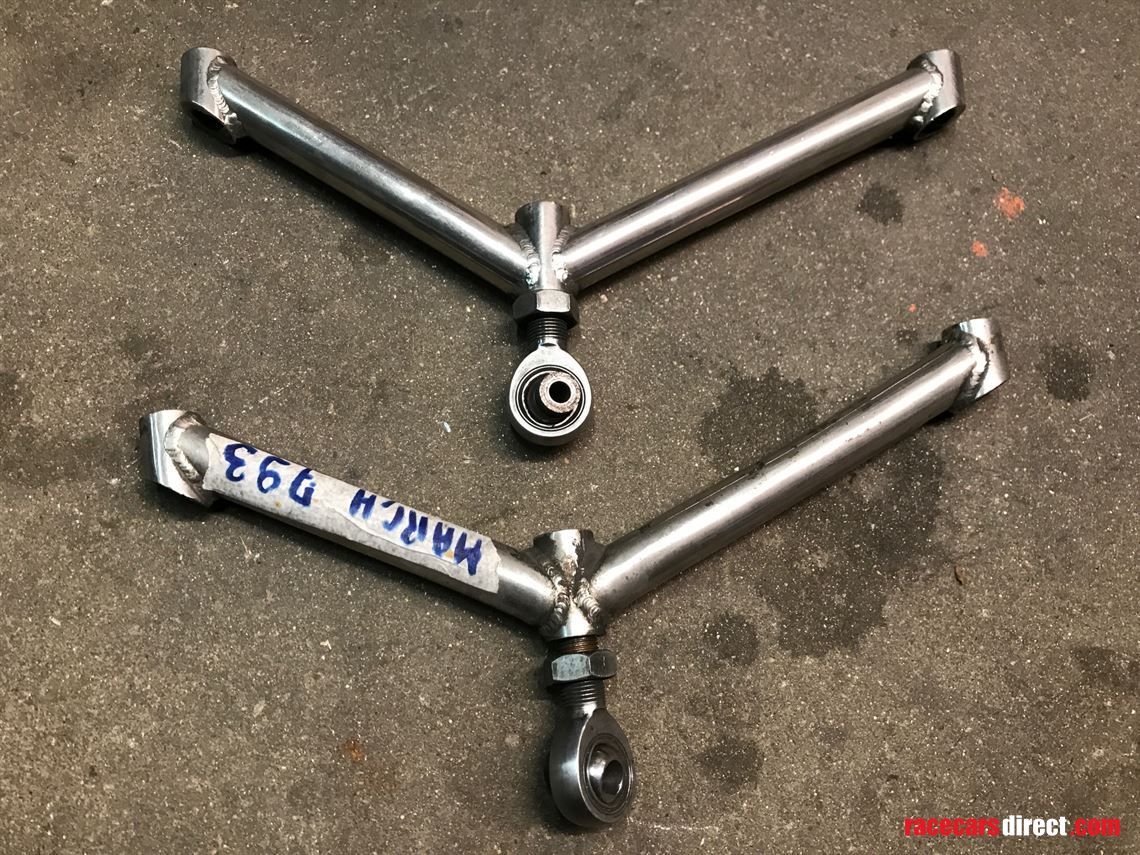 march-793783-two-front-up-wishbones