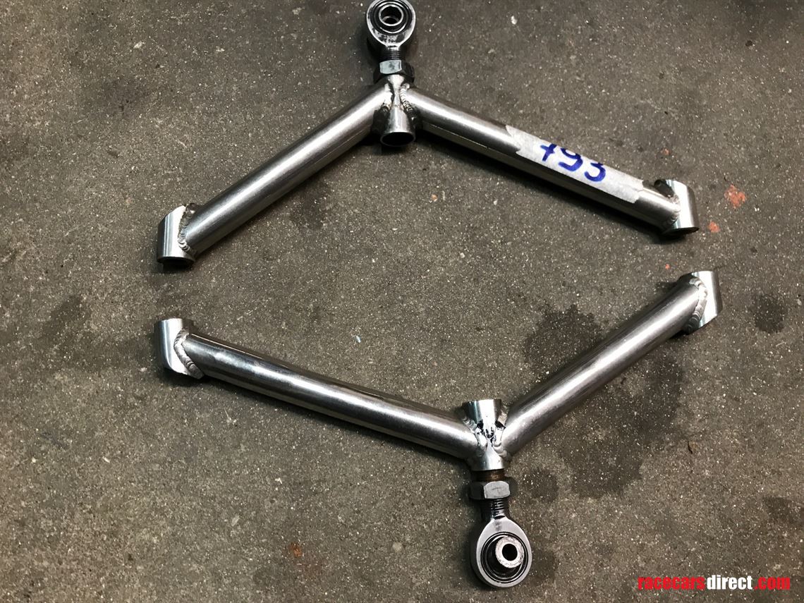 march-793783-two-front-up-wishbones