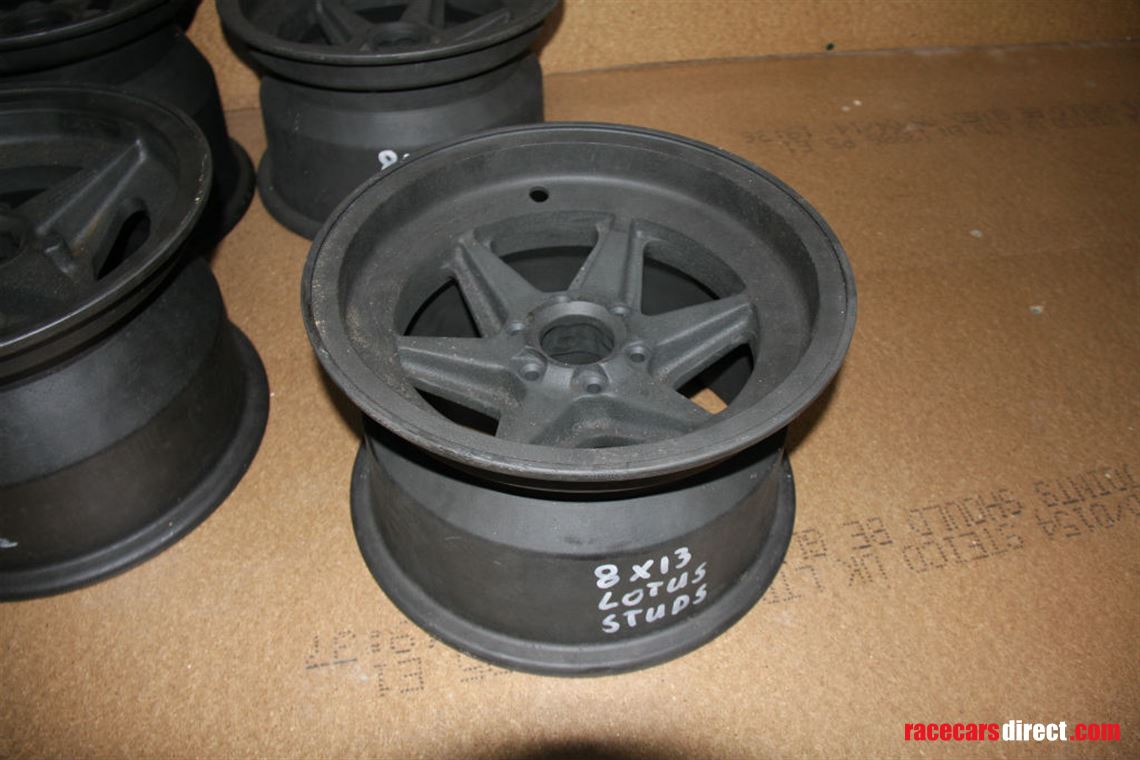 lotus-six-spoke-cast-magnesium-wheels