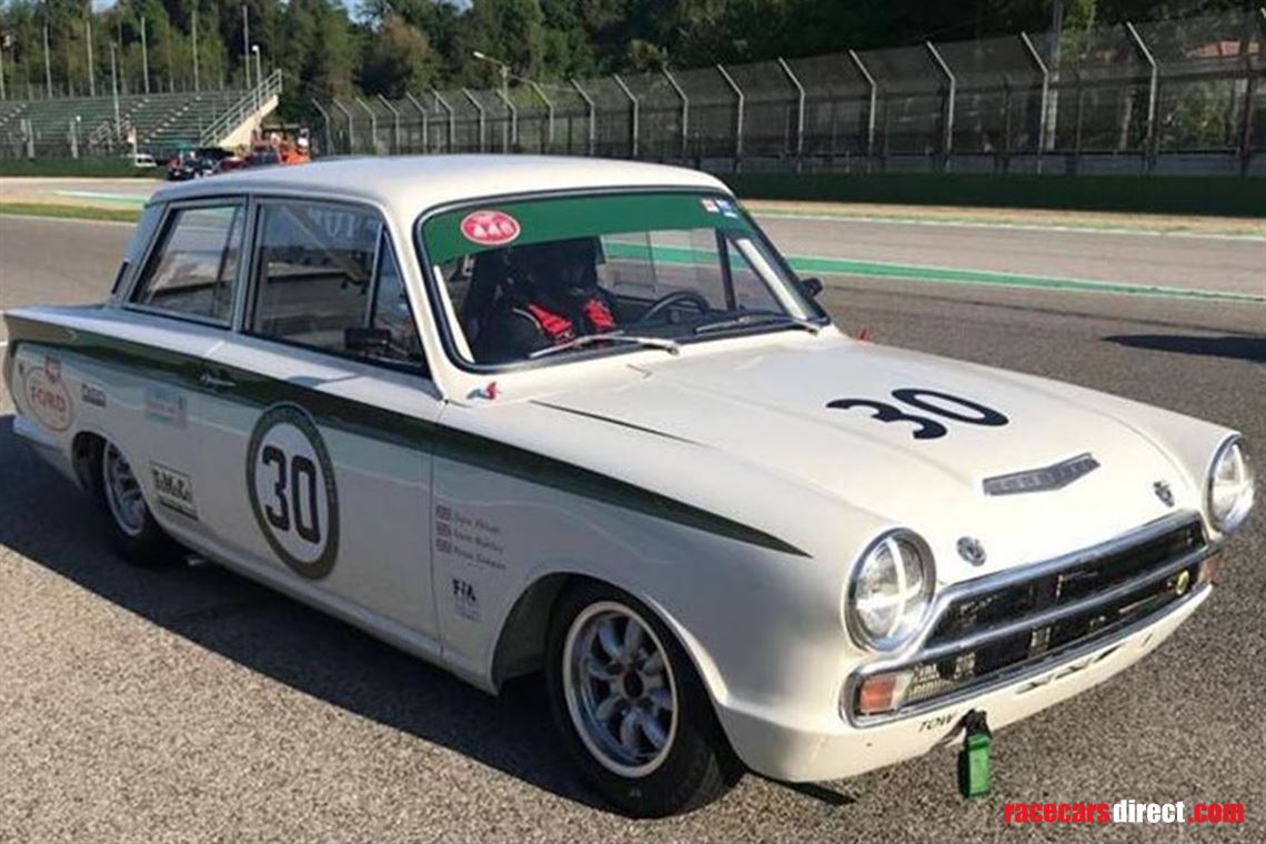 ford-lotus-cortina-fia-race-car