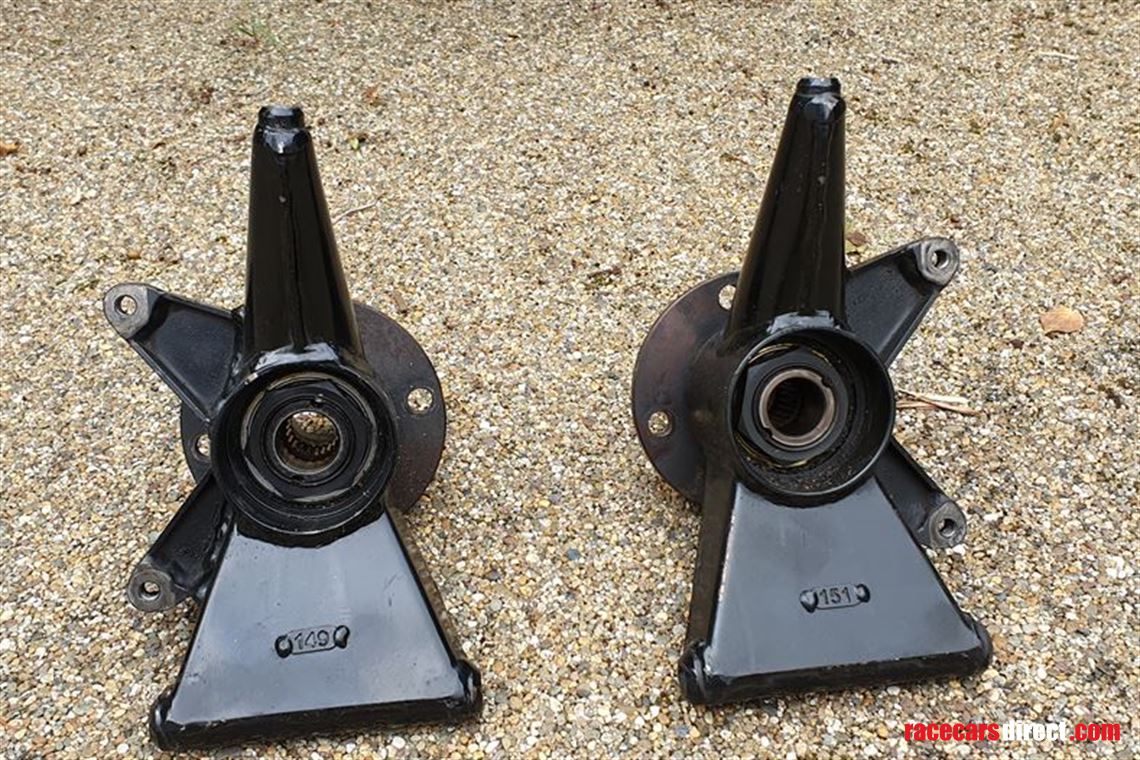 rear-uprights-for-radical-sr3-rs