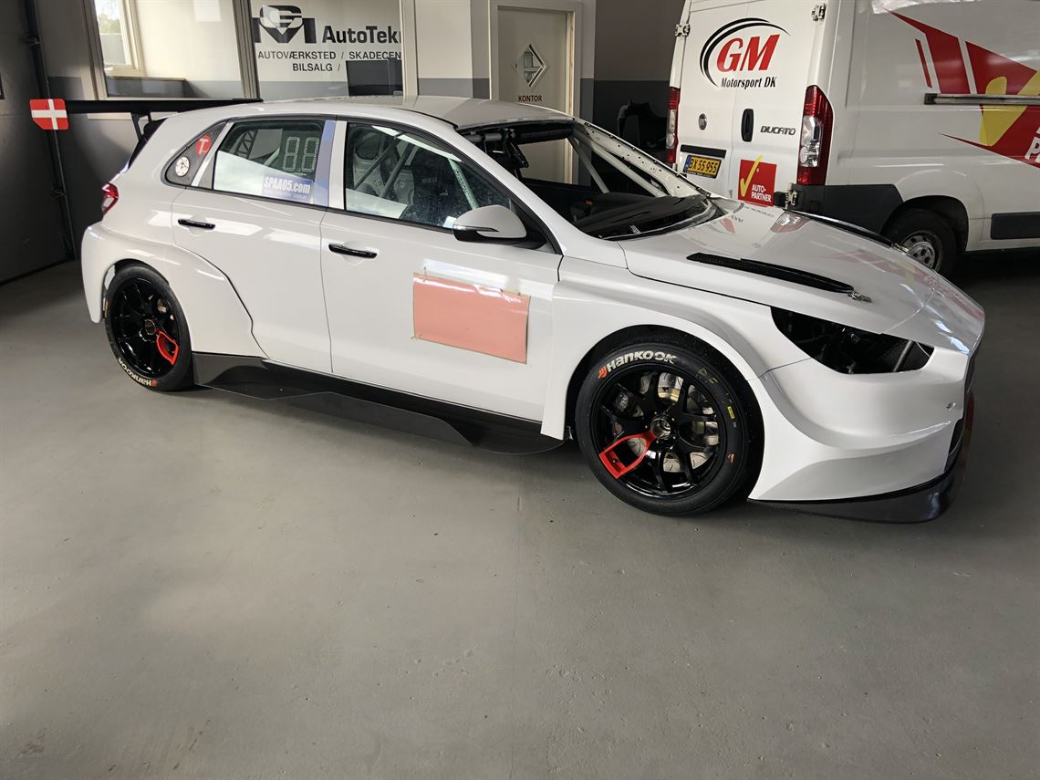 2018-hyundai-i30-n-tcr-with-endurance-package