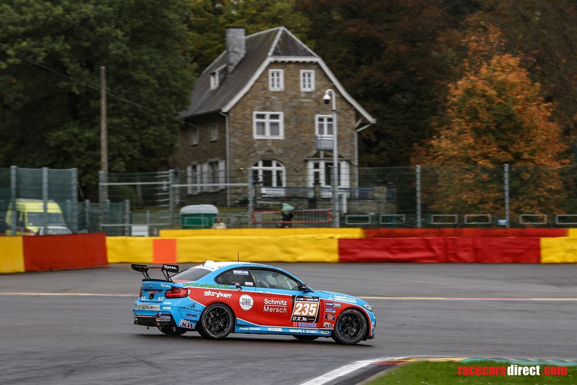 championship-winning-bmw-m235im240i-racing-cu