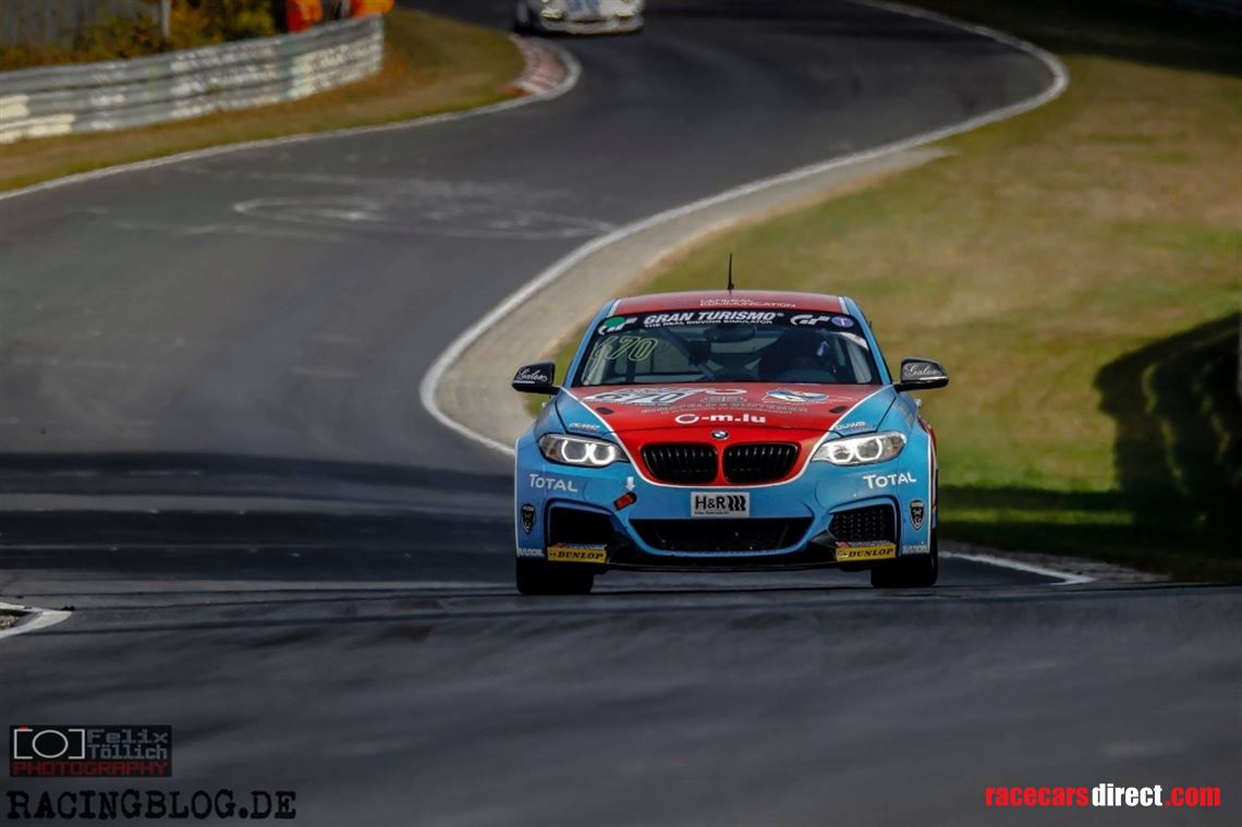 championship-winning-bmw-m235im240i-racing-cu