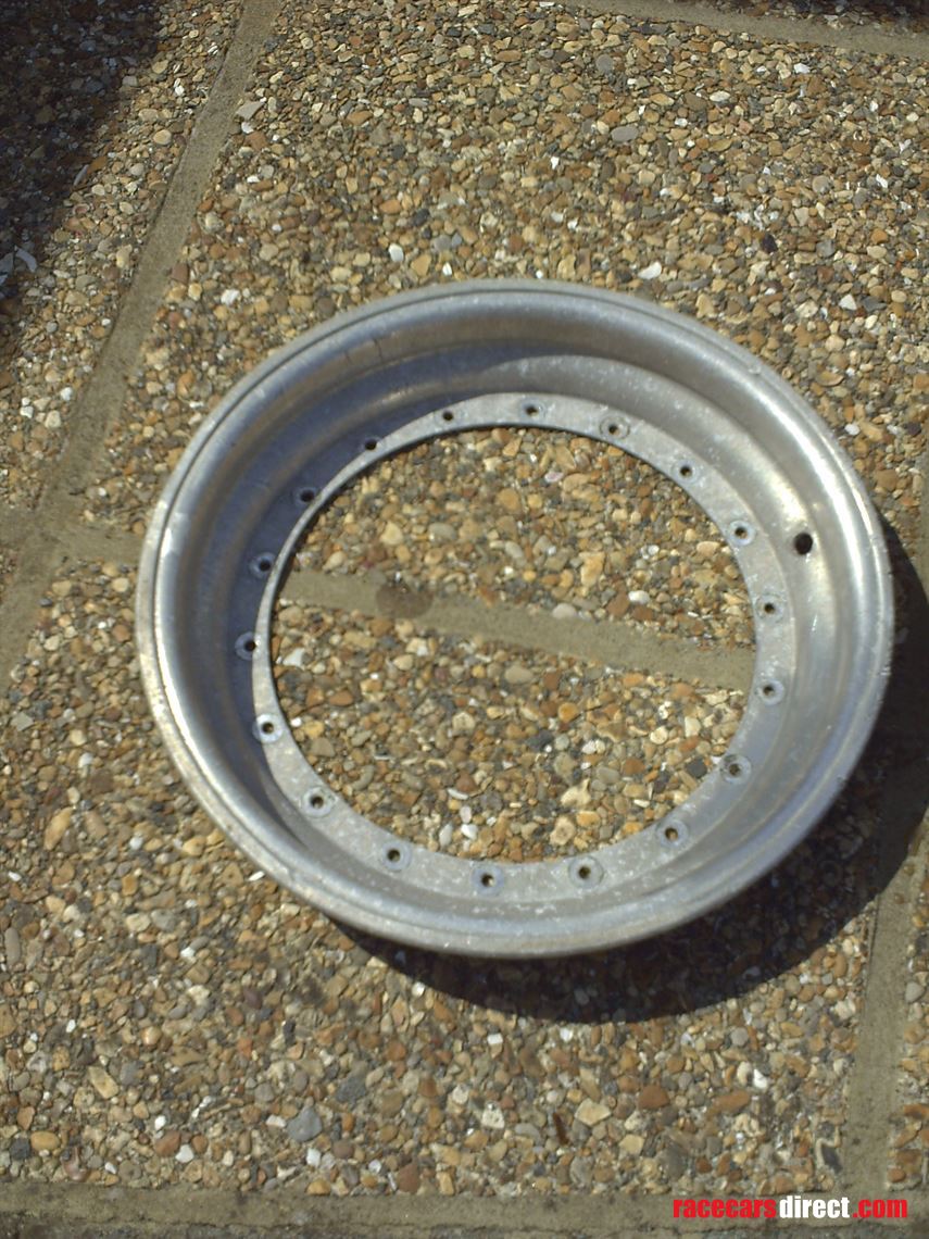 Racecarsdirect.com - compomotive split rim outers