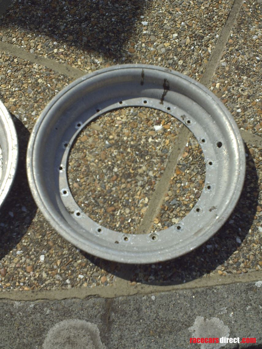 Racecarsdirect.com - compomotive split rim outers