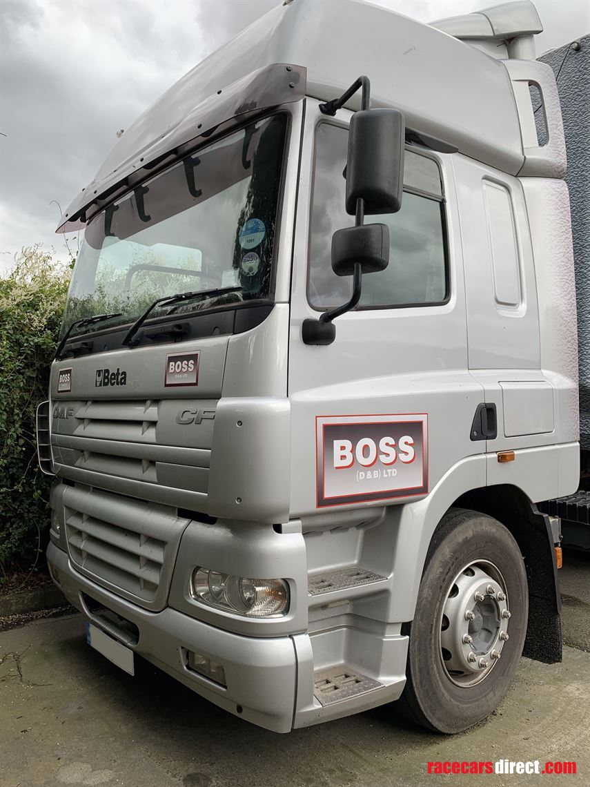 race-transporter---2-floors-officeaccommodati