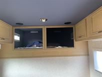 race-transporter---2-floors-officeaccommodati