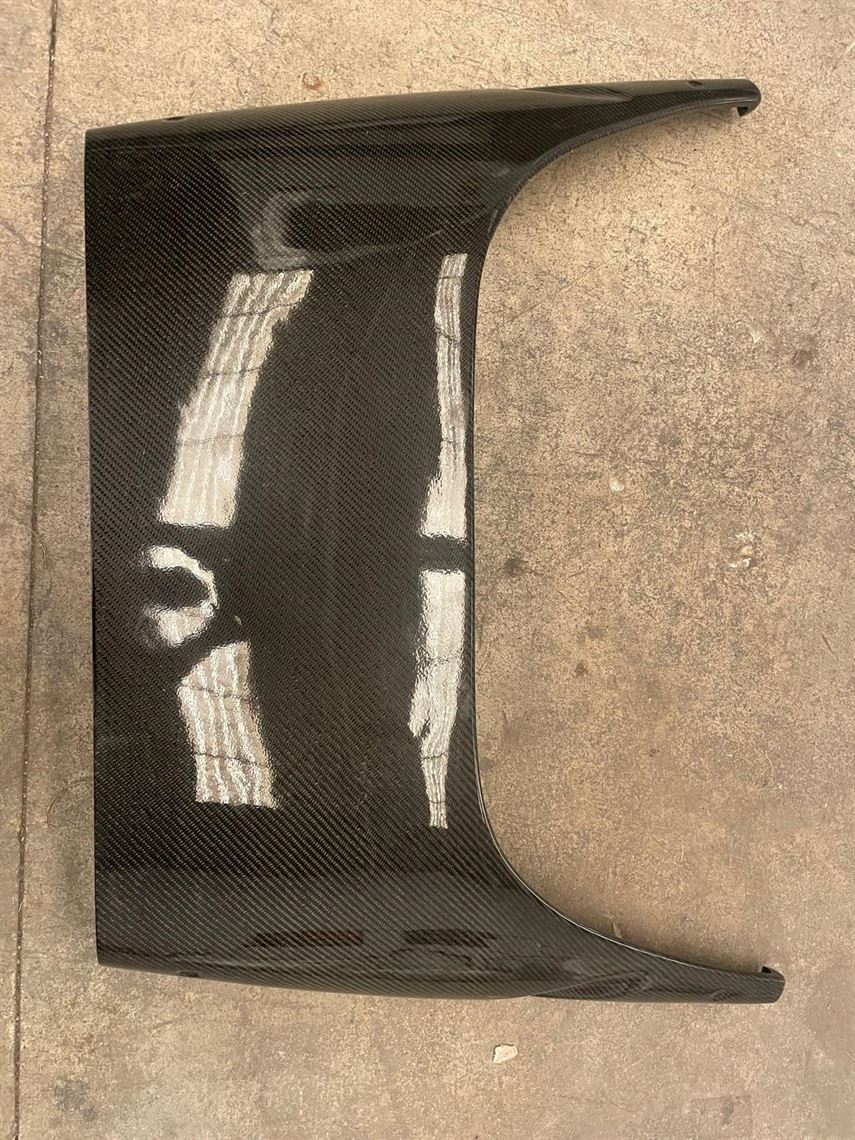 brand-new-radical-sportscars-carbonfibre-body