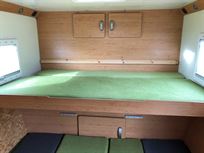 motorsport-trailer-accomodation-kitchen-showe