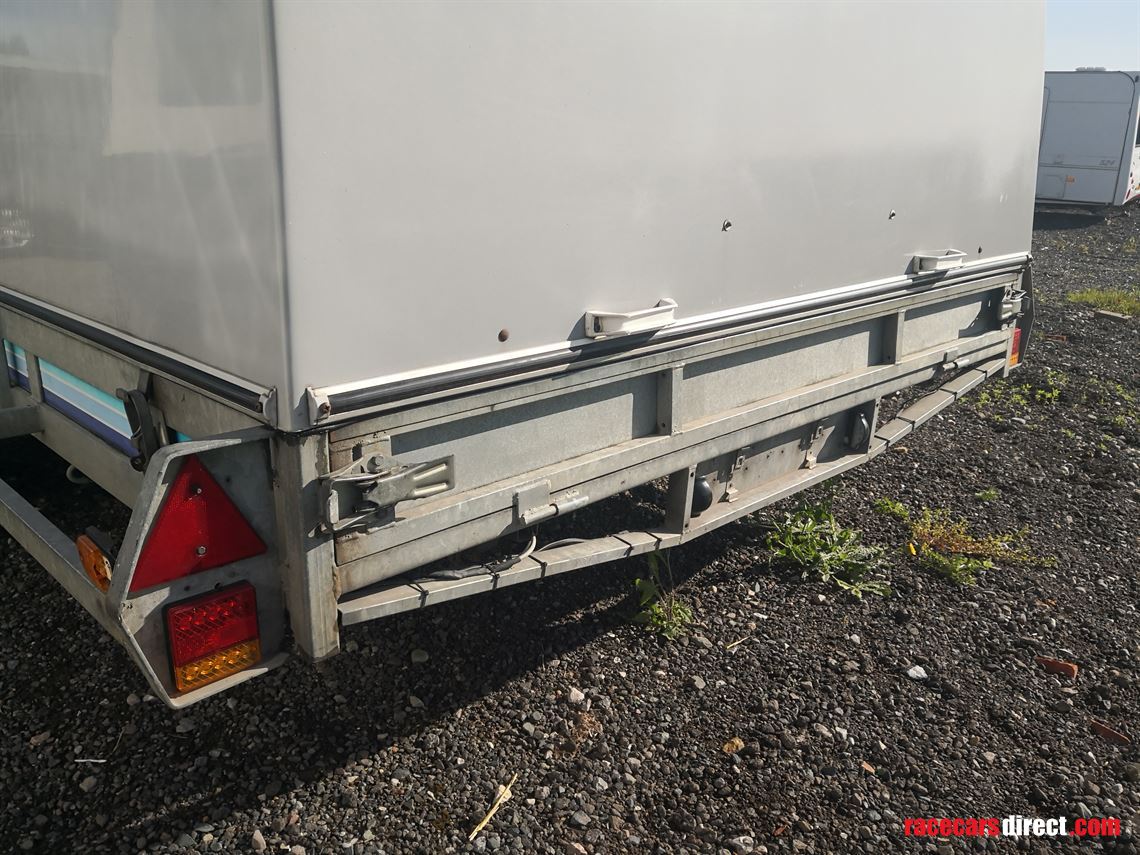 race-car-tansporter-trailer-reko-2600kg