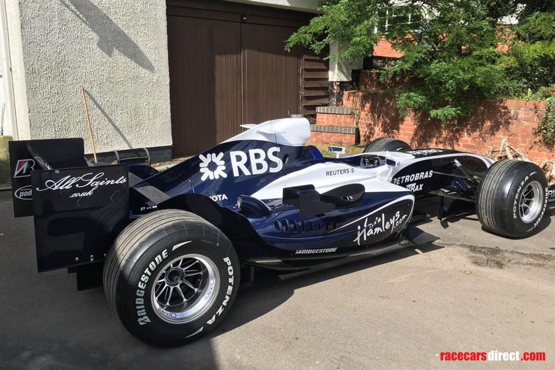 2004-williams-f1-fw26c-01-rolling-chassis