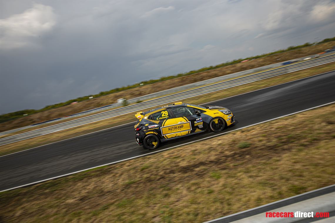 renault-clio-iv-rs-cup