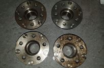 wheel-hubs-and-nuts-centre-lock---racing-grou