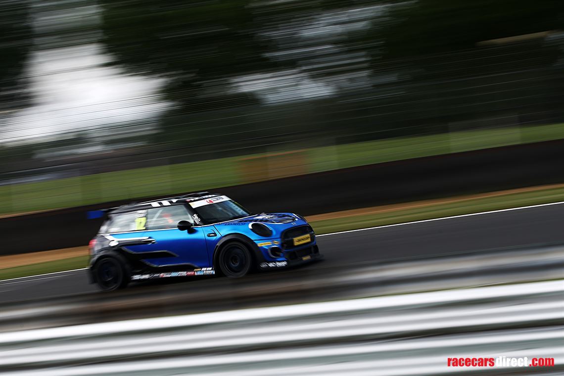 Racecarsdirect.com - Mini Challenge JCW