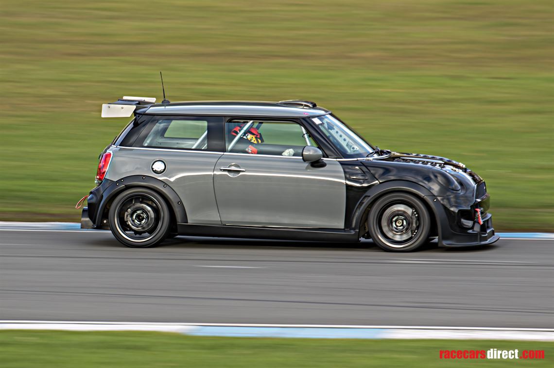 Racecarsdirect.com - Mini Challenge JCW