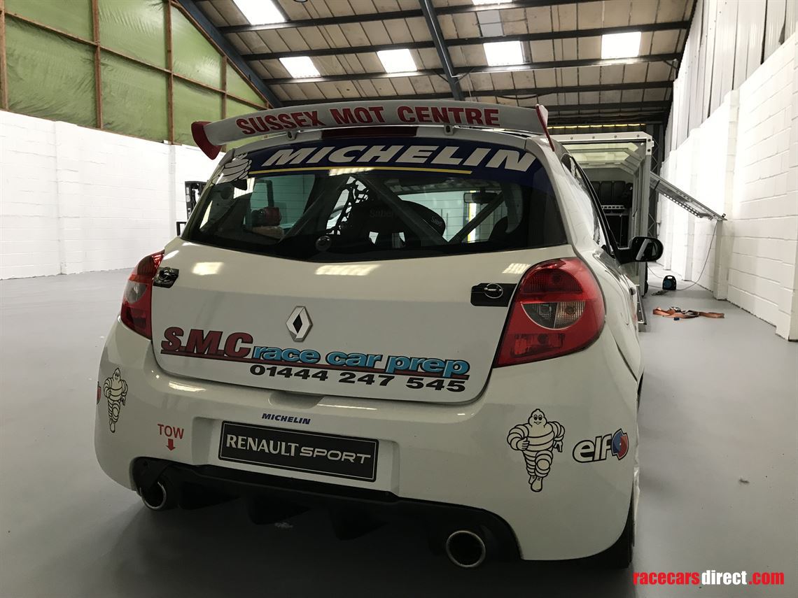 renault-clio-cup-car-3