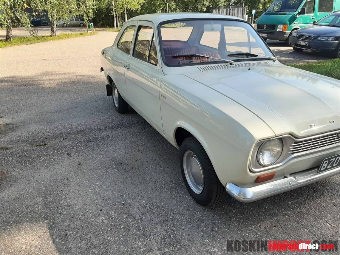 ford-escort-1100