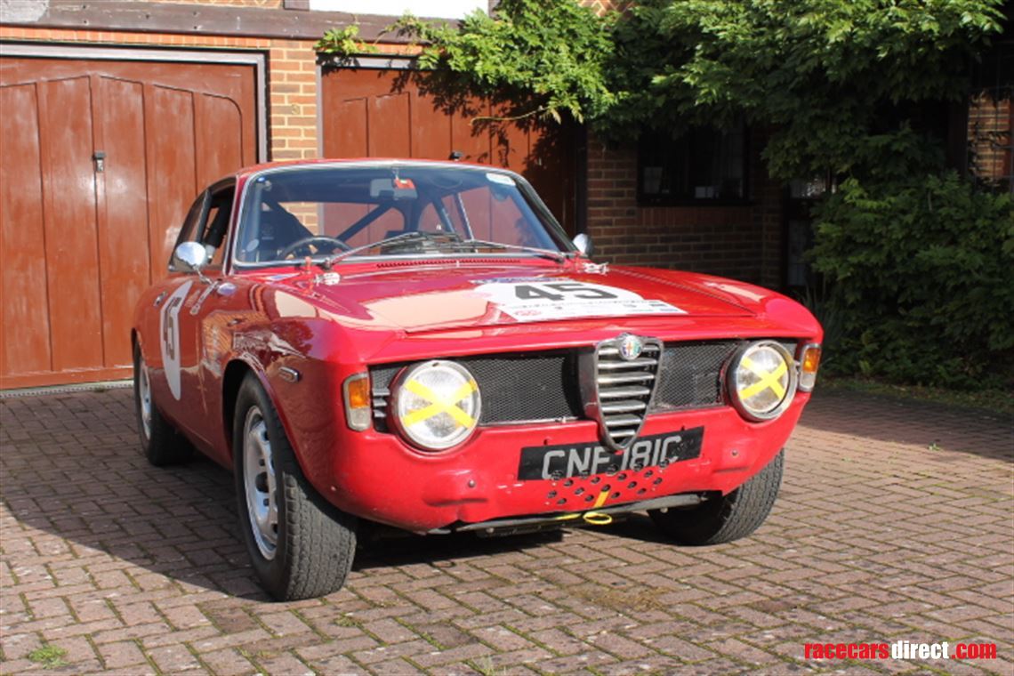 alfa-romeo-giulia-sprint-gt