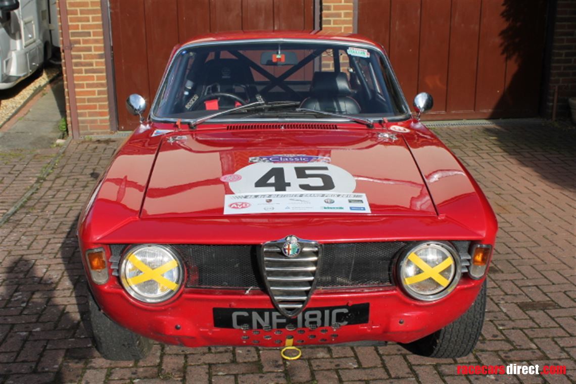 alfa-romeo-giulia-sprint-gt