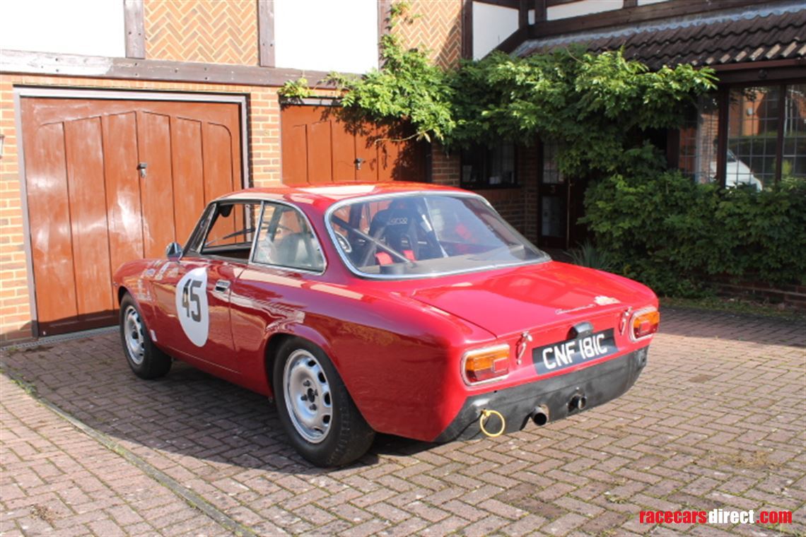 alfa-romeo-giulia-sprint-gt