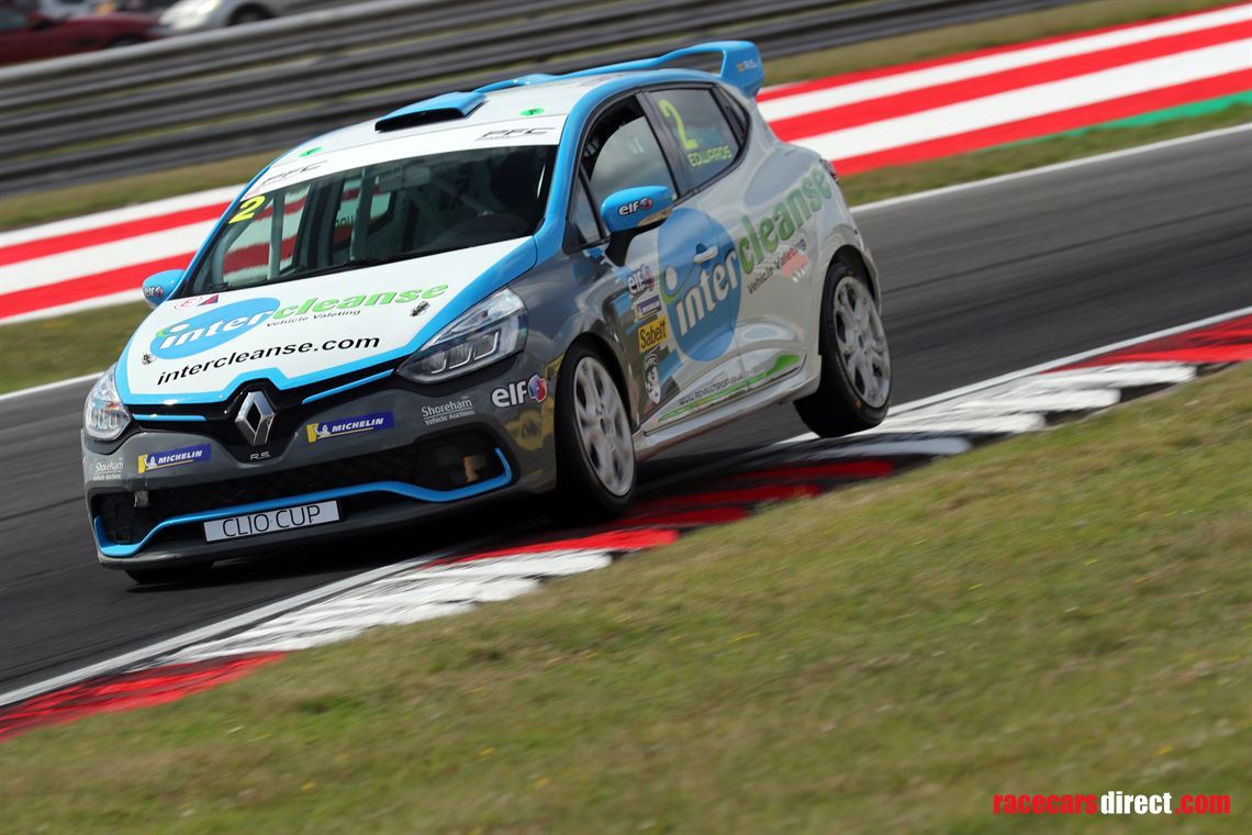 multi-race-winning-renault-uk-clio-cup-gen-4