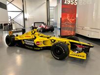 formula-one-jordan-ej11-show-car