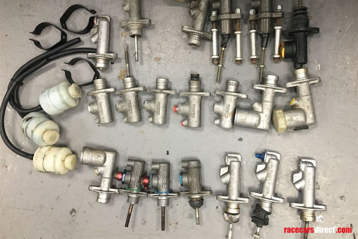 job-lot-of-master-cylinders