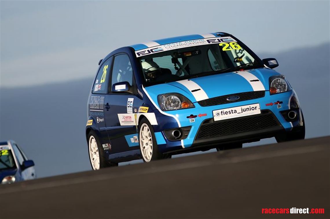 Racecarsdirect Com Ford Fiesta St150 Race Car And Spares Ready For