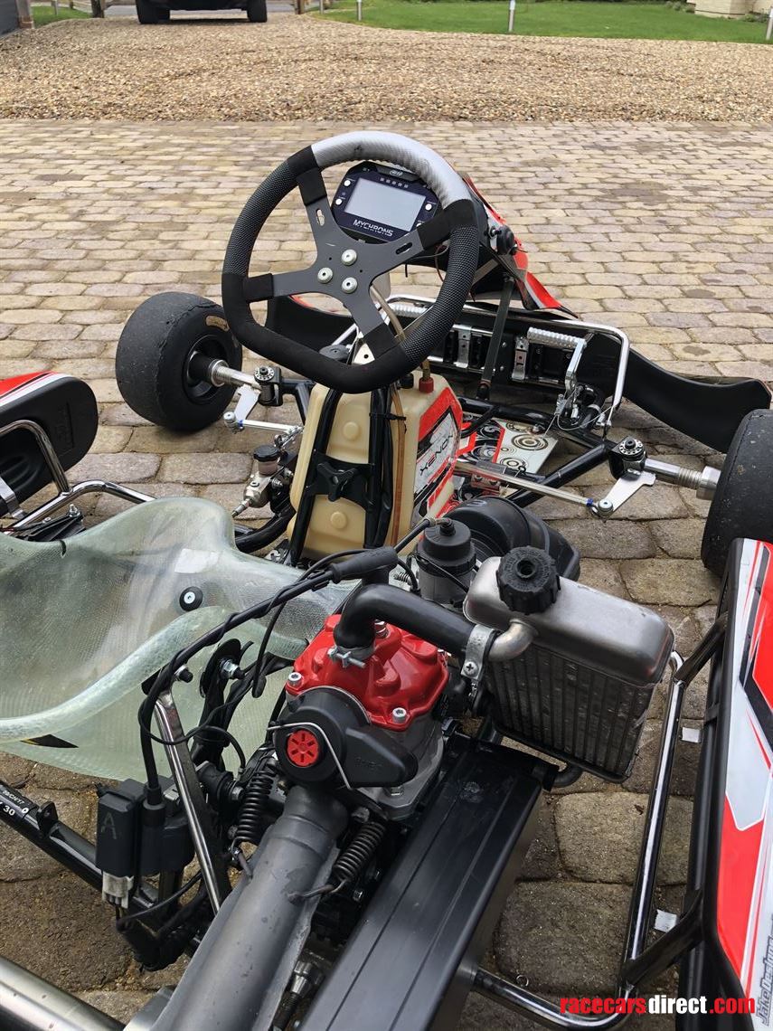 2-x-xenon-rotaxmax-and-enclosed-2-kart-traile