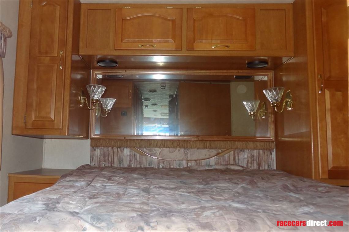 damon-challenger-chevrolet-american-motorhome