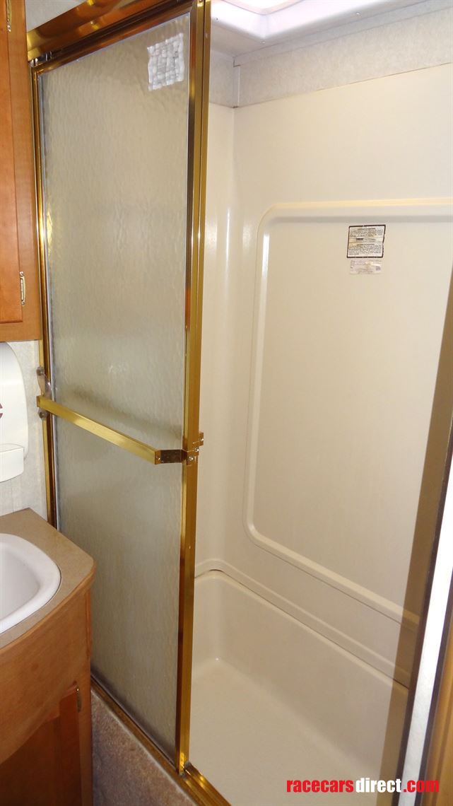 damon-challenger-chevrolet-american-motorhome