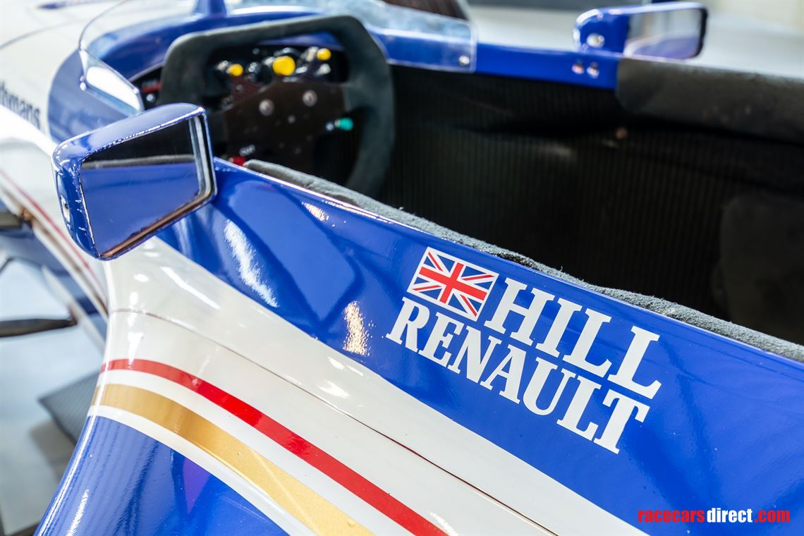 Racecarsdirect.com - Rothmans F1 Williams FW17 original show car.