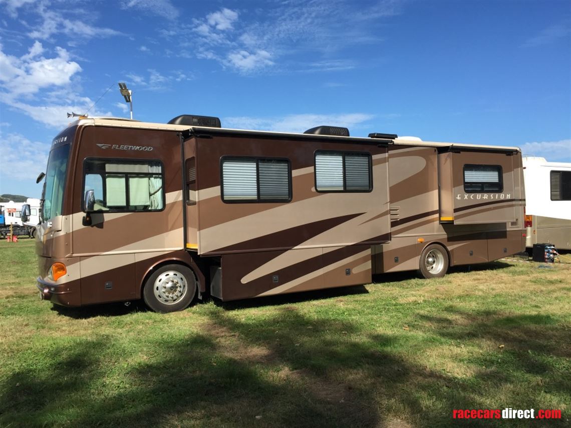 Racecarsdirect.com - FLEETWOOD EXCURSION RV 39S 2006