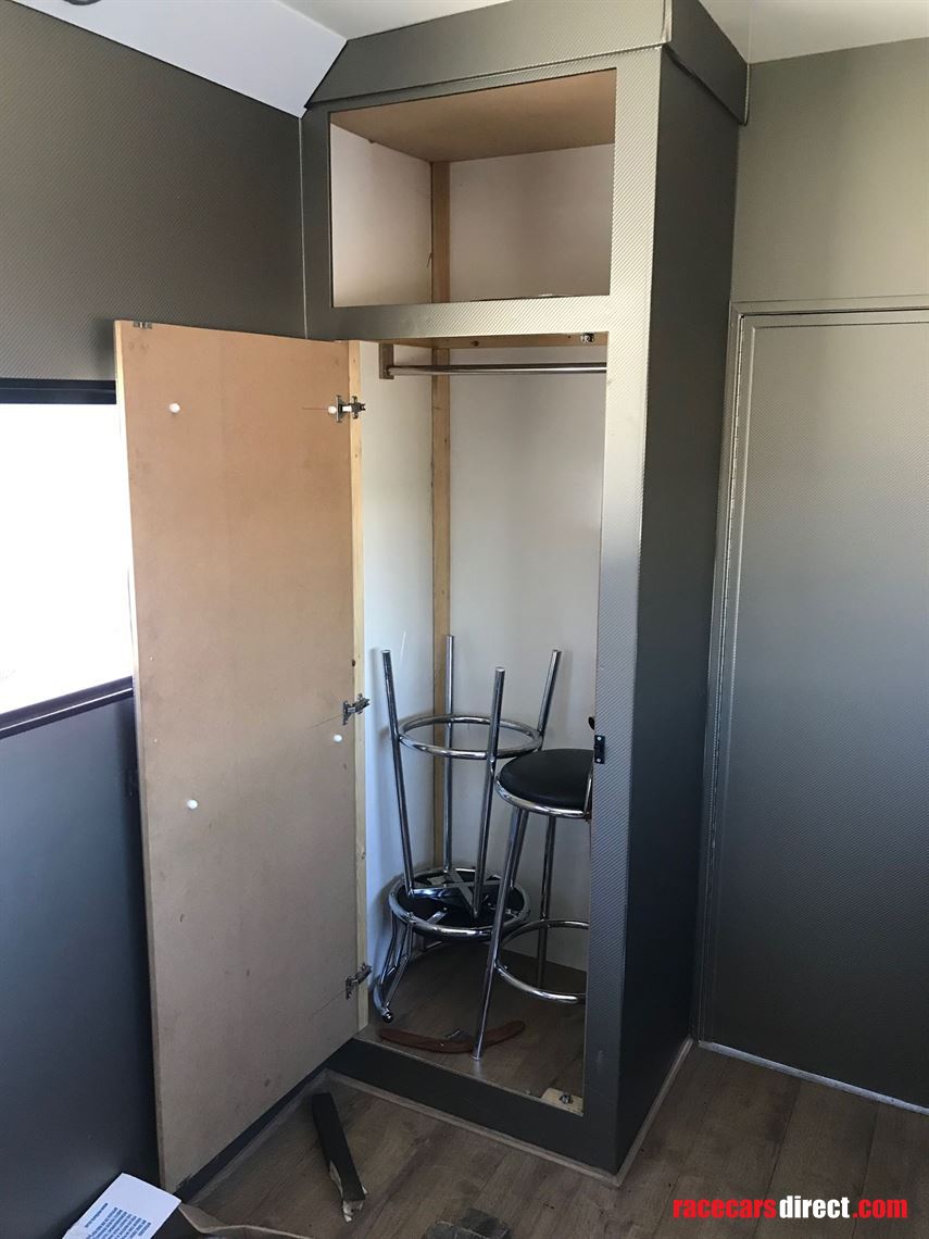 race-transporter-and-tractor-unit-with-awning