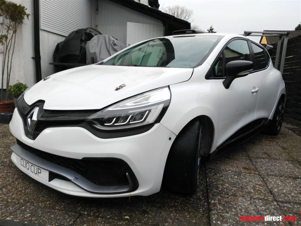 renault-clio-iv-4-rs-cup
