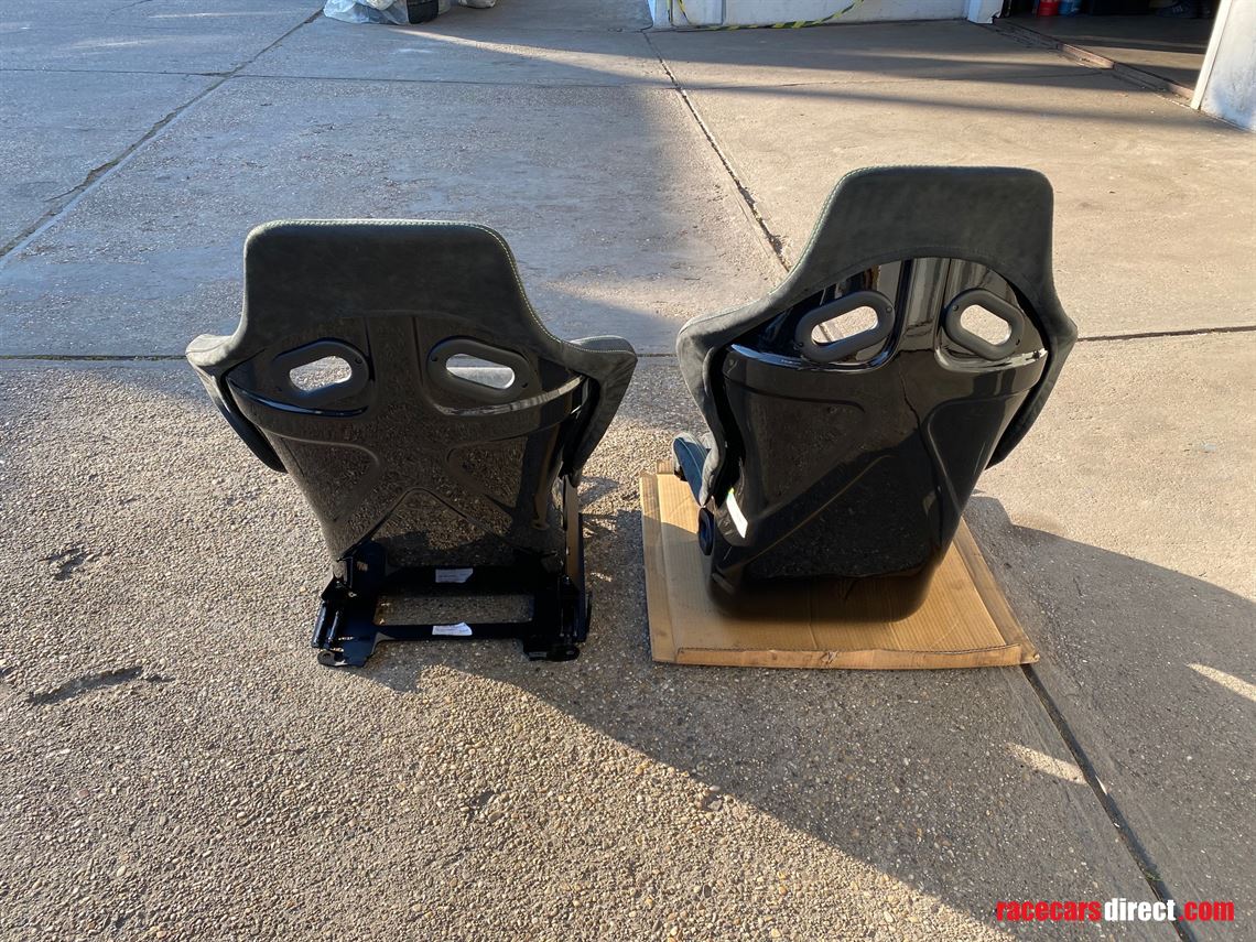 2x Recaro SPG seats FIA approved until 2025