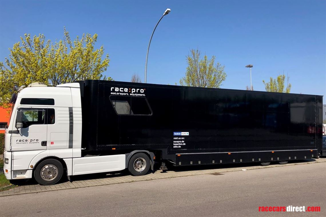 miele-racetrailer-with-man-tractor-unit