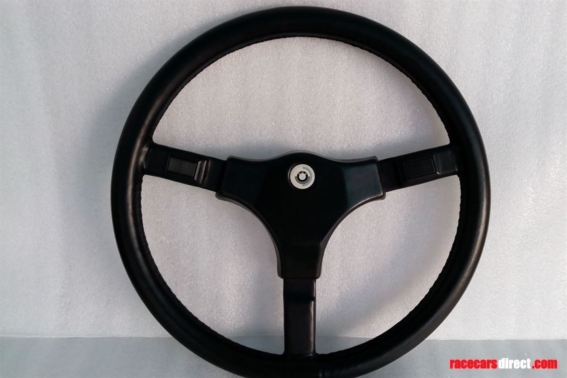 bmw-italvolanti-motorsport-steering-wheel-e30
