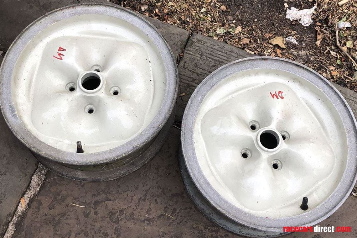 pair-lotus-wobbly-web-5x13-wheels