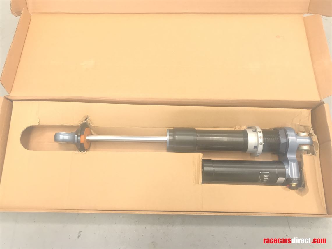 renault-sport-bos-engineering-dampers-super-1