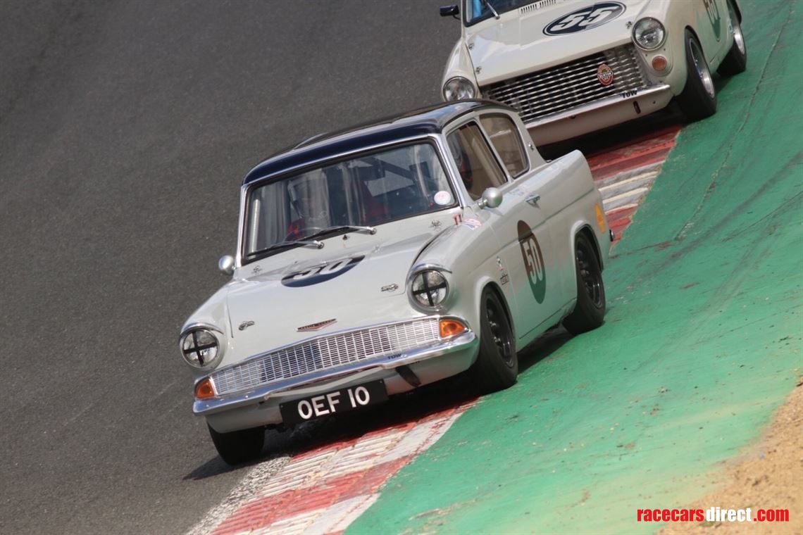 hscc-historic-ford-anglia-1964